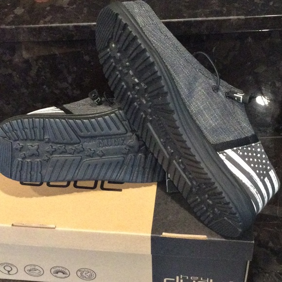 Hey Dude Wally Funk Break Patriotic ~ NIB~ with Tags~USA American Flag - Picture 5 of 5